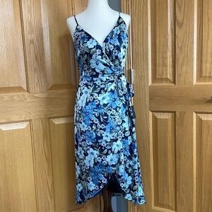 Lulus Wrap Dress Size Small NWT